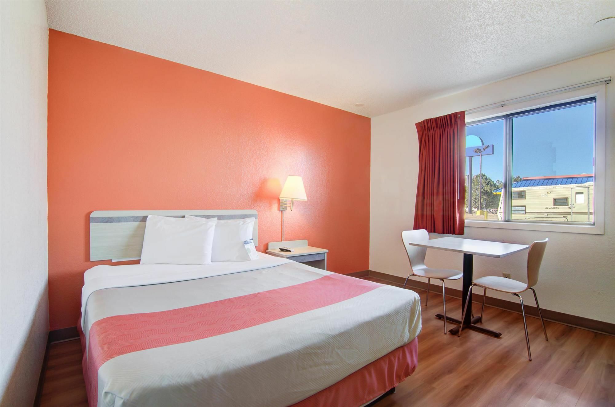 Motel 6-Colby, Ks Екстер'єр фото